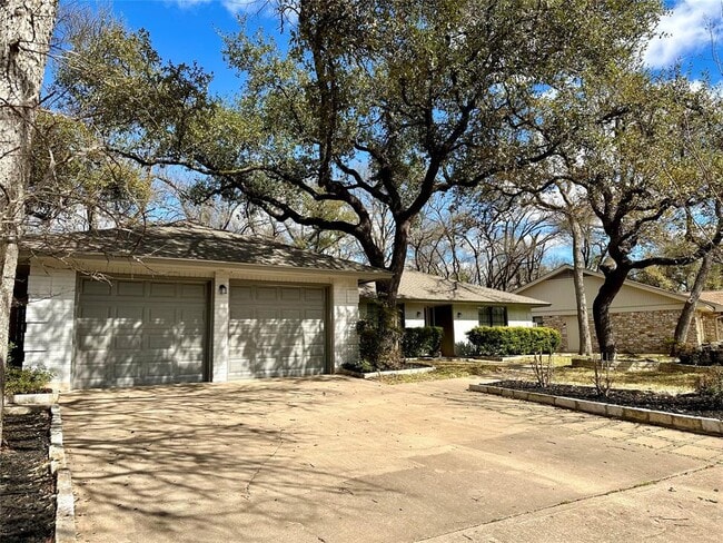 11740 D-K Ranch Rd in Austin, TX - Building Photo - Building Photo
