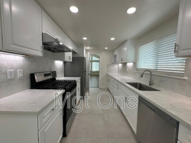 property at 13524 Auburn Ct