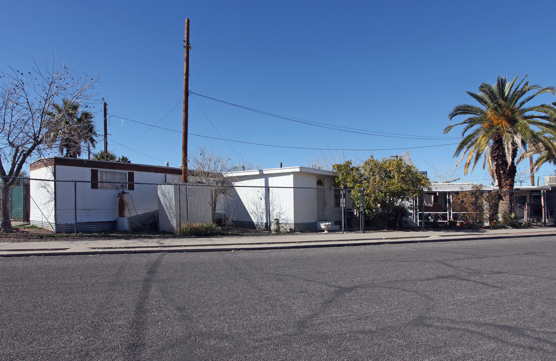 1700 S 5th Ave in Tucson, AZ - Building Photo