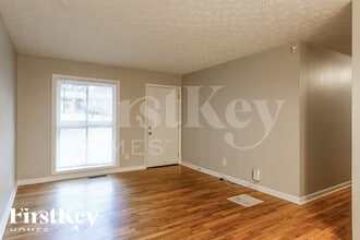 443 Fairlock Ln NW, Unit 1604 in Atlanta, GA - Building Photo - Building Photo