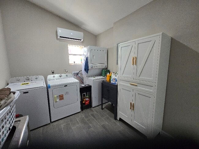 5316 N Knox Ave in Odessa, TX - Building Photo - Building Photo