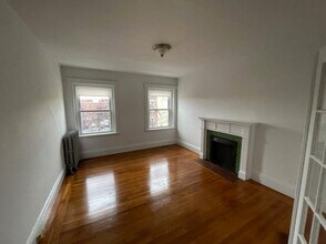 34 Medfield St in Boston, MA - Building Photo - Building Photo