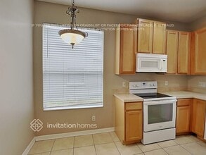 10340 Avelar Ridge Dr in Riverview, FL - Building Photo - Building Photo