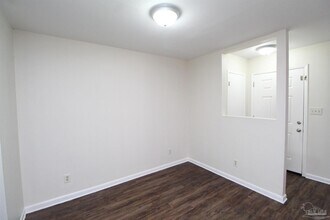 5207 Charbar Dr in Pensacola, FL - Building Photo - Building Photo