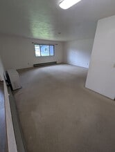 8197-8197 Grant St in Juneau, AK - Building Photo - Building Photo