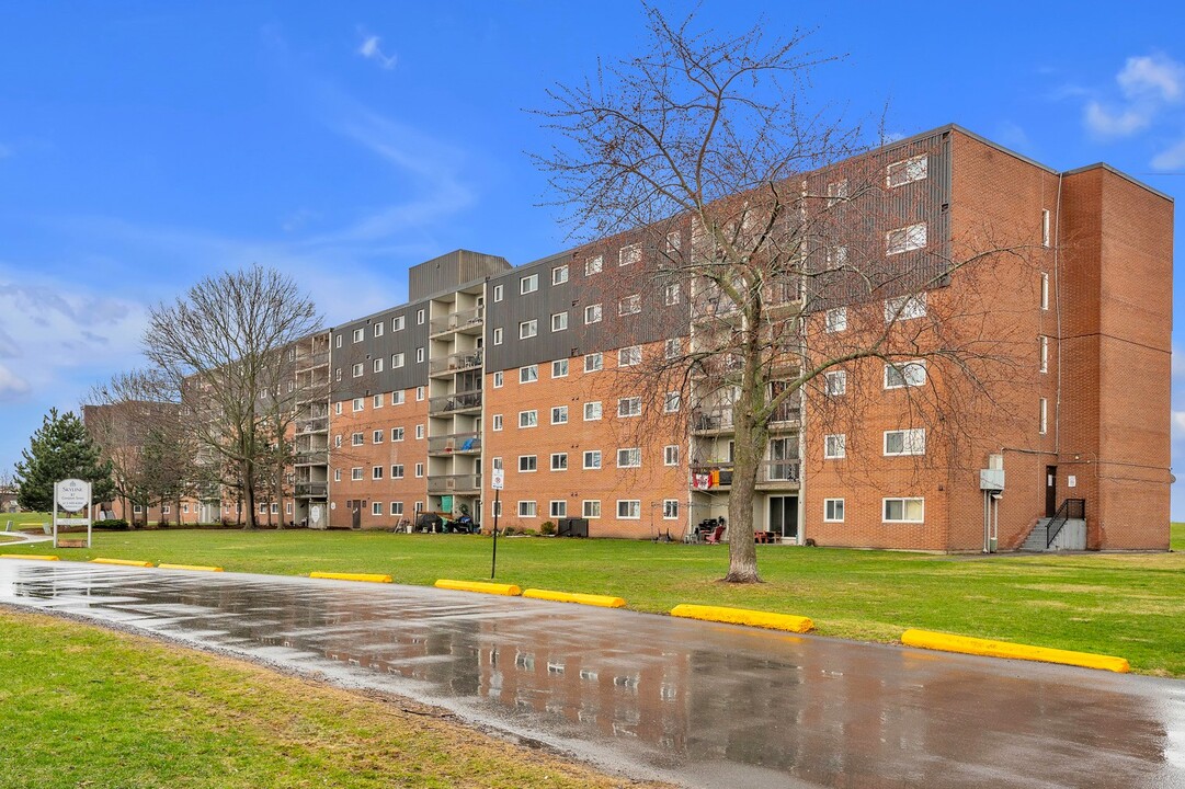 107-107 Compton St in Kingston, ON - Building Photo