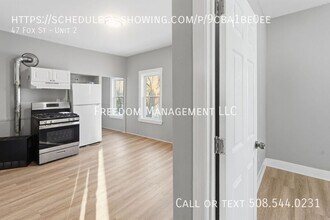 47 Fox St in Worcester, MA - Foto de edificio - Building Photo