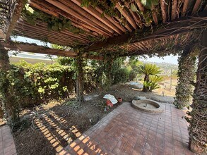 5351 E Falls View Dr in San Diego, CA - Building Photo - Building Photo