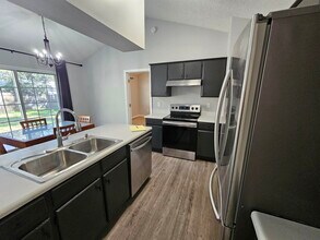 2428 Beechnut Ln in Tallahassee, FL - Building Photo - Building Photo