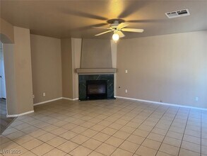 9844 La Vid Ct in Las Vegas, NV - Building Photo - Building Photo