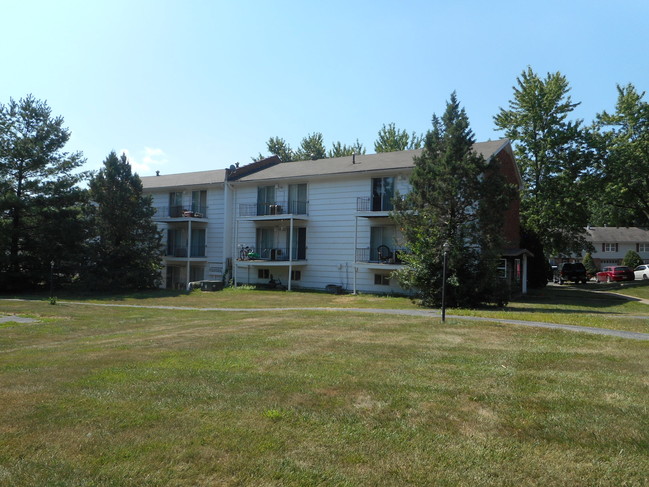 West Chester Apartments in Kansas City, MO - Building Photo - Building Photo