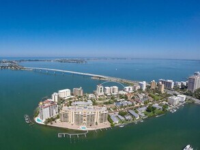 226 Golden Gate Point, Unit 44 in Sarasota, FL - Building Photo - Building Photo