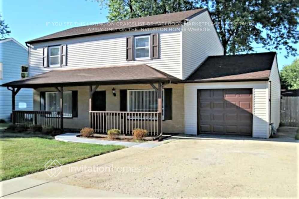 183 Queenswood Rd in Bolingbrook, IL - Building Photo