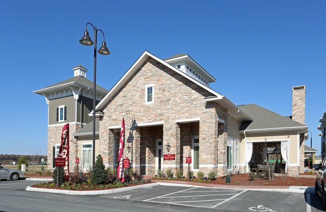 Red Knot at Edinburgh in Chesapeake, VA - Building Photo - Building Photo