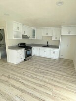 999 Long Beach Blvd in Long Beach, CA - Building Photo