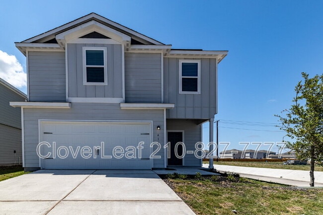 4139 Trail de Paris in New Braunfels, TX - Building Photo - Building Photo