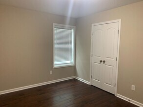 429 Oakwood Rd in Tullahoma, TN - Building Photo - Building Photo