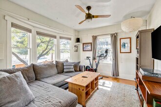 5103 SE 64th Ave in Portland, OR - Building Photo - Building Photo