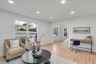 4662 Britcastle Dr in St. Louis, MO - Building Photo - Building Photo