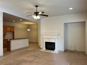 817 La Cima in Irving, TX - Building Photo - Building Photo