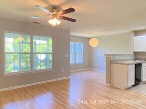 1001 Yellow Hawthorn Cir in Summerville, SC - Building Photo - Building Photo