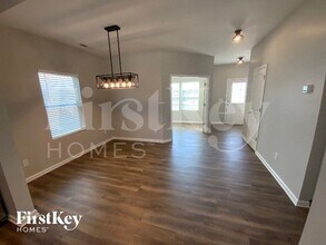 144 Fairfield Dr, Unit 5A in Troutman, NC - Foto de edificio - Building Photo