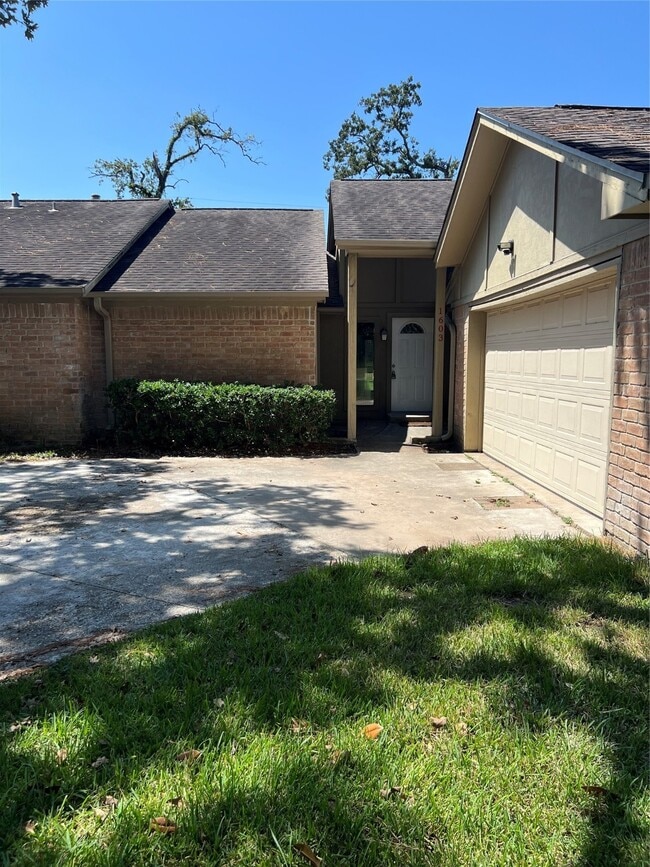 property at 1603 Chestnut Ridge Rd