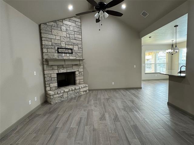 3316 White Horse Dr in Granbury, TX - Foto de edificio - Building Photo