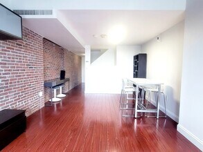 42 8th St in Boston, MA - Building Photo - Building Photo