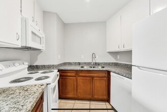 10315 Birmingham Way, Unit 0 in Rancho Cordova, CA - Building Photo - Building Photo