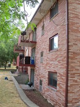 Taylor Apartments in Dubuque, IA - Building Photo - Building Photo