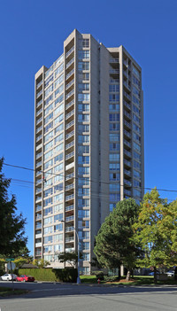 Sunwest Estates in Surrey, BC - Building Photo - Building Photo