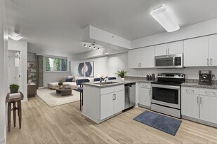 Park Metro in Bellevue, WA - Building Photo