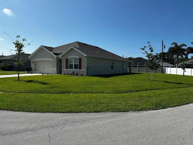 2098 SW Altman Ave in Port St. Lucie, FL - Building Photo - Building Photo