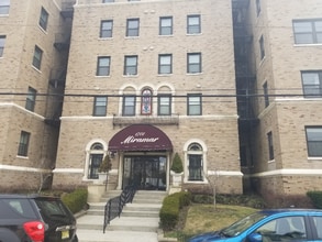 1700 Webb St in Asbury Park, NJ - Foto de edificio - Building Photo