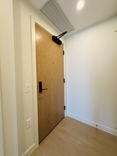 5987 Wilson Av in Burnaby, BC - Building Photo - Building Photo