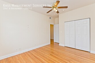 2947 N Broadway, Unit 2947-2 in Chicago, IL - Building Photo - Building Photo