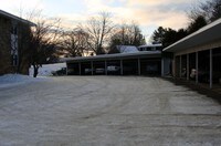 Building Photo - 400 Fairbanks St Apartments in Iron Mountain, Michigan