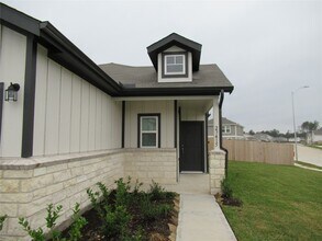 23415 Pinetum Cir in Spring, TX - Building Photo - Building Photo