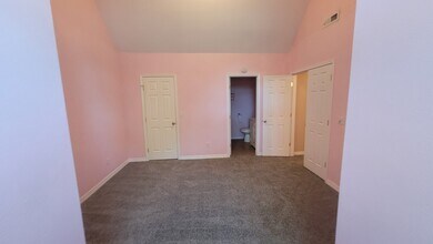 2067 SE 60th Ave in Hillsboro, OR - Building Photo - Building Photo