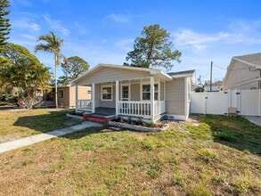 768 49th Ave N in St. Petersburg, FL - Building Photo - Building Photo