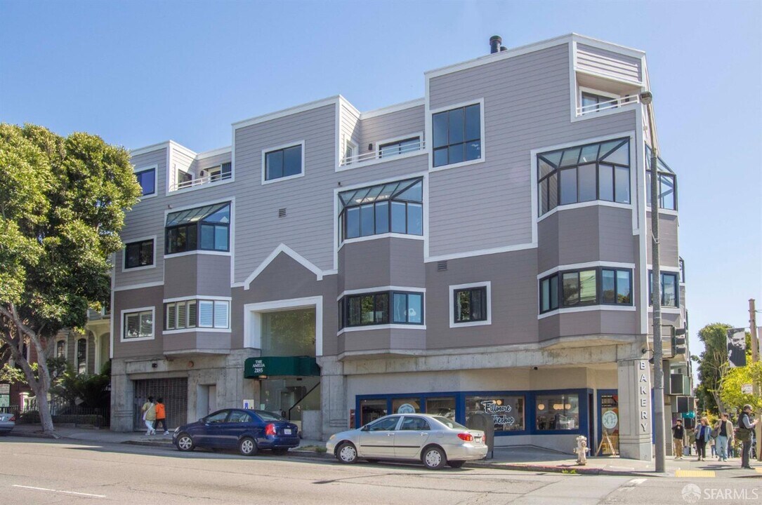 2185 Bush St, Unit 316 in San Francisco, CA - Foto de edificio