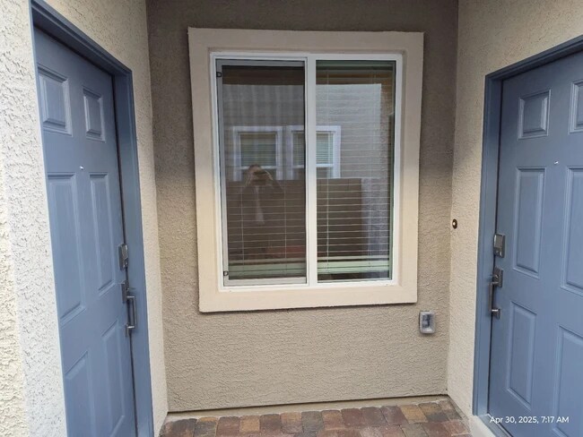 8355 Hayden Hills Ave in Las Vegas, NV - Building Photo - Building Photo