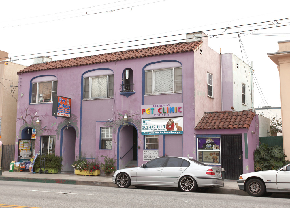 1058 E Broadway in Long Beach, CA - Building Photo