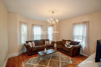 201 Hillside St in Boston, MA - Foto de edificio - Building Photo