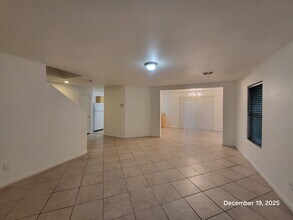 9965 Mardagen St in Las Vegas, NV - Building Photo - Building Photo