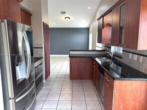 491 NW 188th Ter in Pembroke Pines, FL - Building Photo - Building Photo