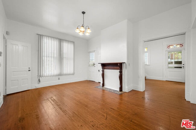 property at 1223 W 23rd St