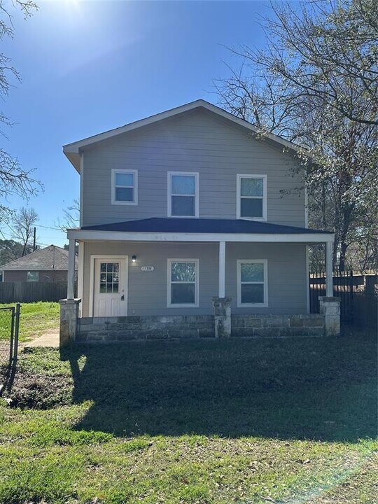 11738 White Cedar St in Willis, TX - Building Photo