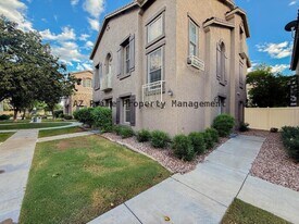 5719 S 21st Terrace in Phoenix, AZ - Building Photo